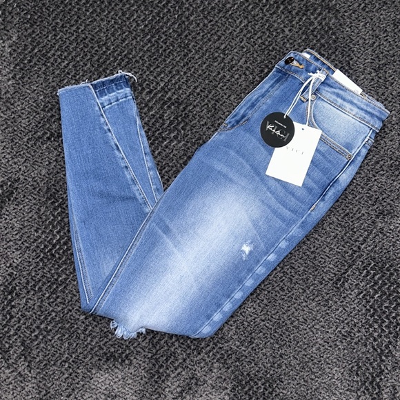Vici For Kancan Light Wash Distressed Jeans NWT - Picture 11 of 15